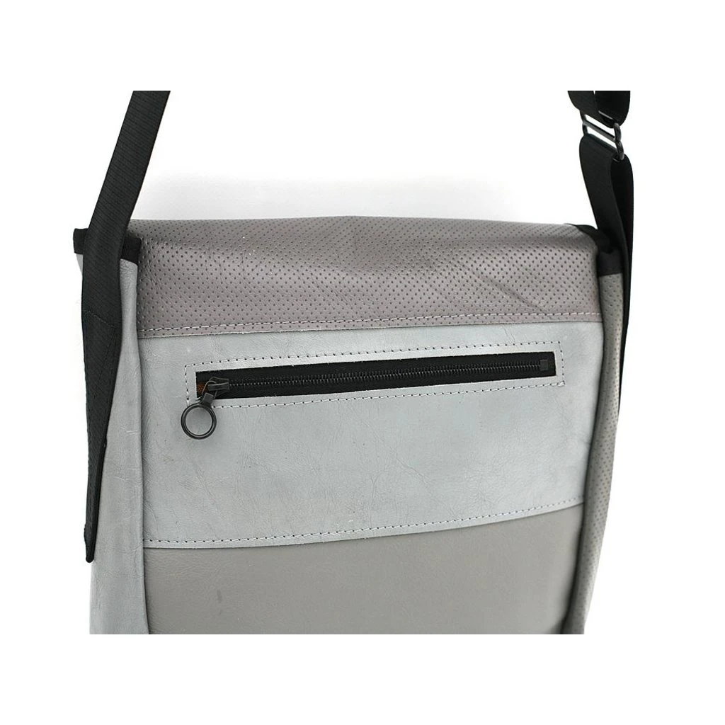 Alaska Airlines Boeing 737 Recycled Leather Mini Messenger Bag 4 Alaska Airlines Boeing 737 Recycled Leather Mini Messenger Bag - Image 2